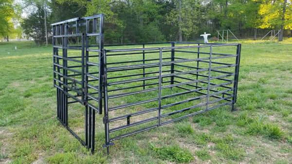 Cattle Racks for 8' Bed in Shelbyville, TN - farmersexchange.com